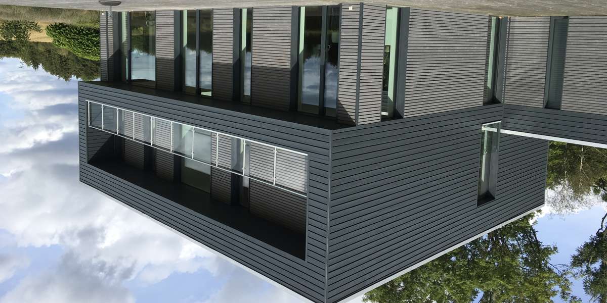 Træbeskyttelse af dit hus - Kontakt Malerpigerne Dollard for mere information.